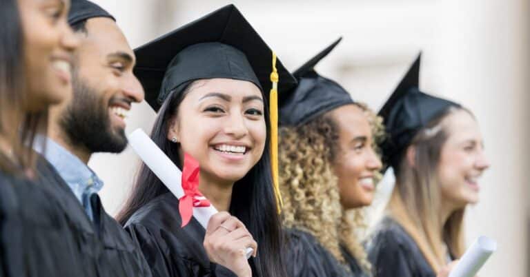 20 Best Graduate School Scholarships to Apply to