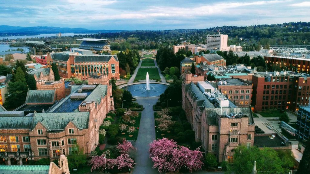 buildings and fountain on college campus in washington